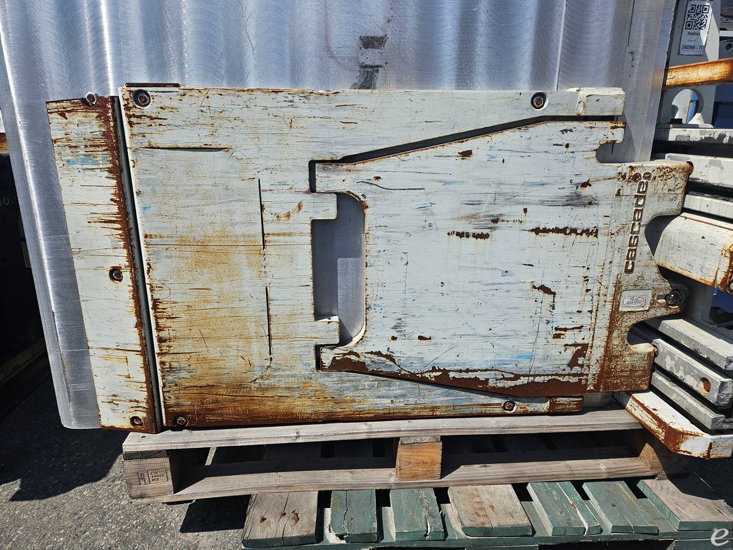 2018 Cascade R25D-CCB-35Q