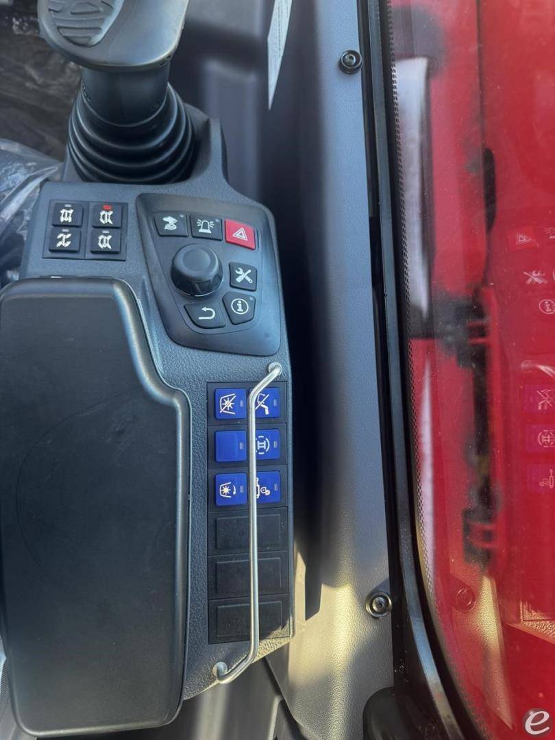 2024 Manitou MHT11250