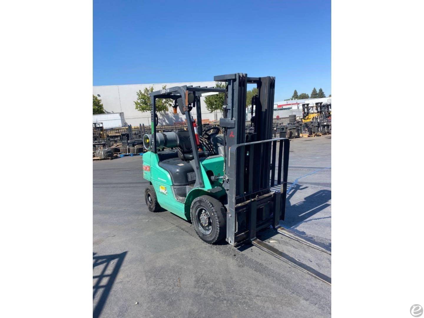 2019 Mitsubishi FG25N