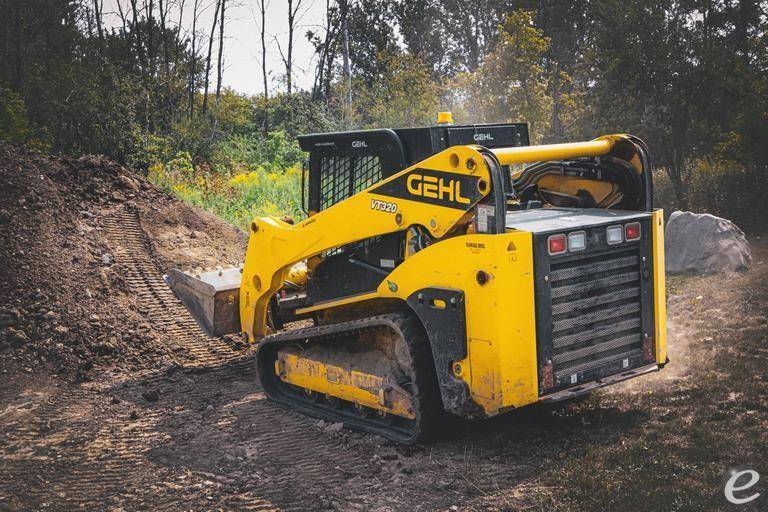 2026 Gehl VT320
