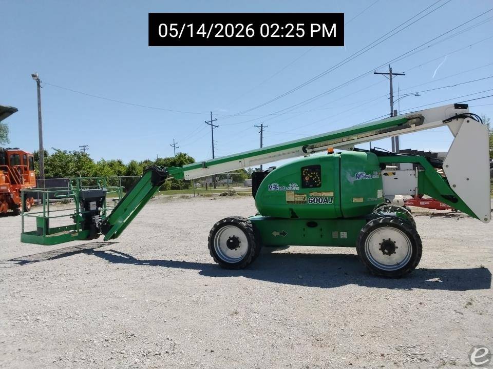 2015 JLG 600AJ