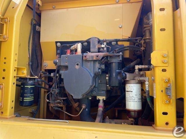 2015 Komatsu PC210 LCi-10
