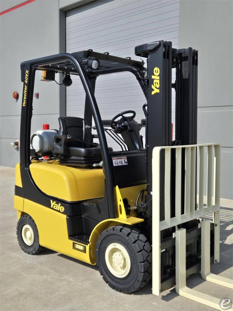 2018 Yale GLP040SVX LP Gas Forklift - 123Forklift