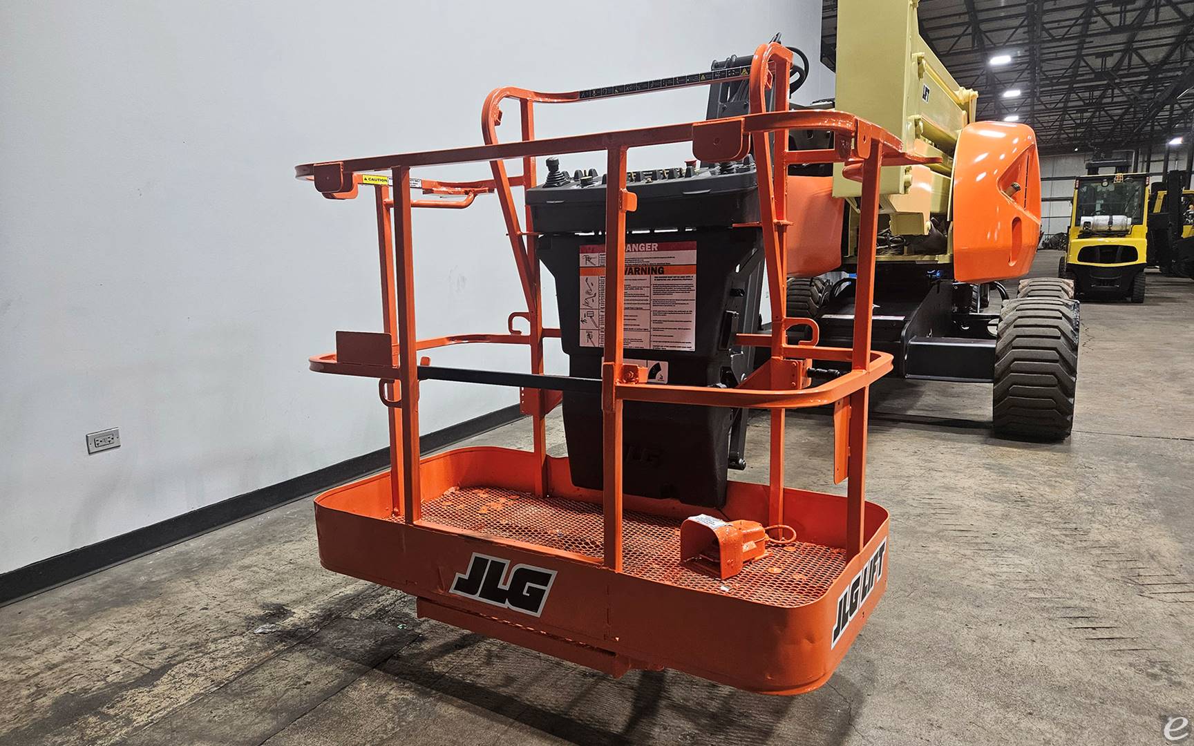 2015 JLG 16187