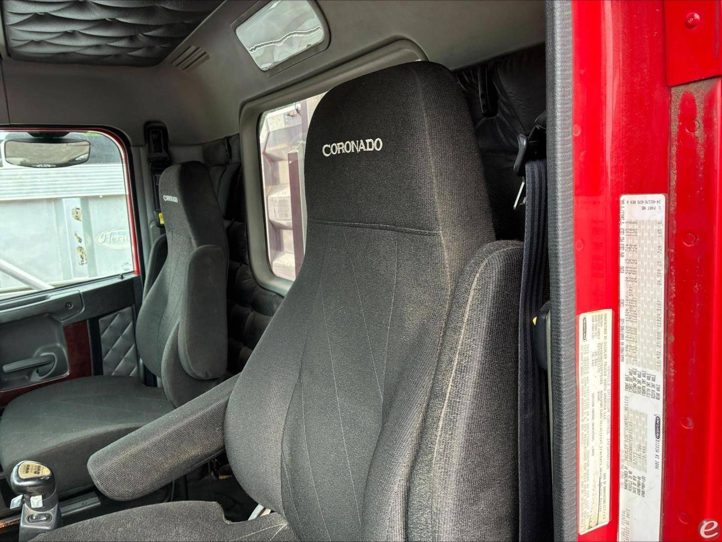 2014 Freightliner CORONADO 122 SD