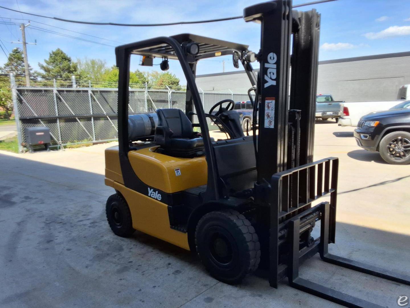 2011 Yale GLP050VX