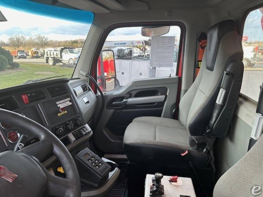 2020 Kenworth T880