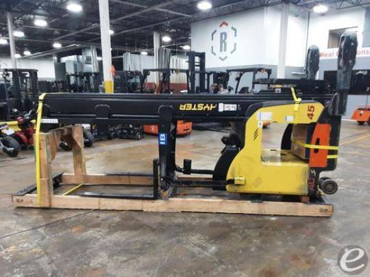 2017 Hyster N45ZR2-21.5 Electric Reach Truck - 123Forklift