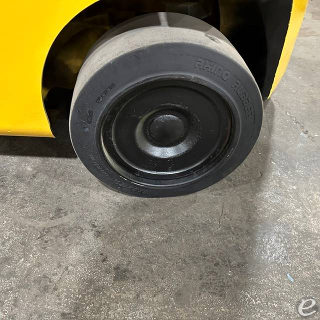 2021 Yale GLC120SVX
