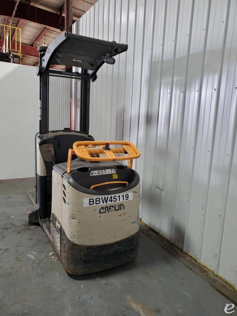 2018 Crown MPC3040 Electric Forklift - 123Forklift