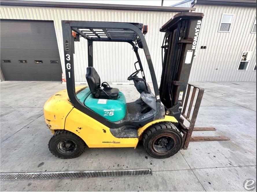 2006 Komatsu FD25T-16