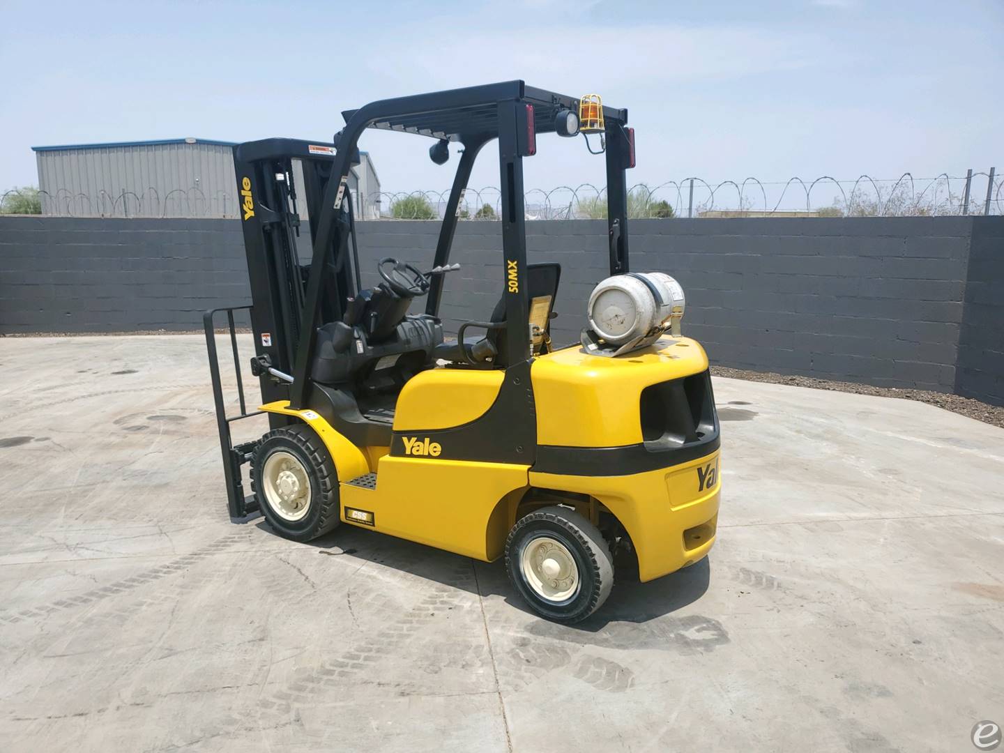 2017 Yale GLP050MX