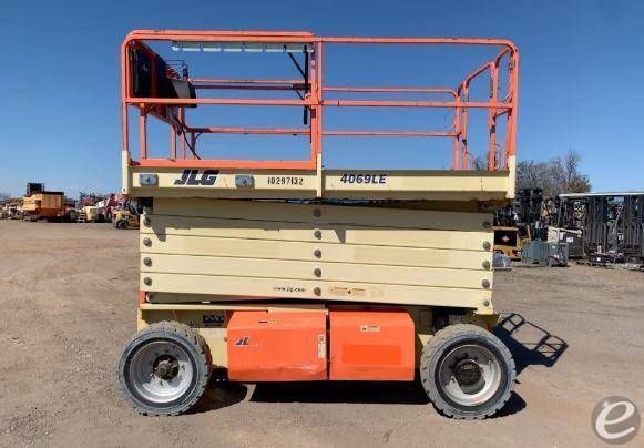 2014 JLG 4069LE Electric Scissor Li...