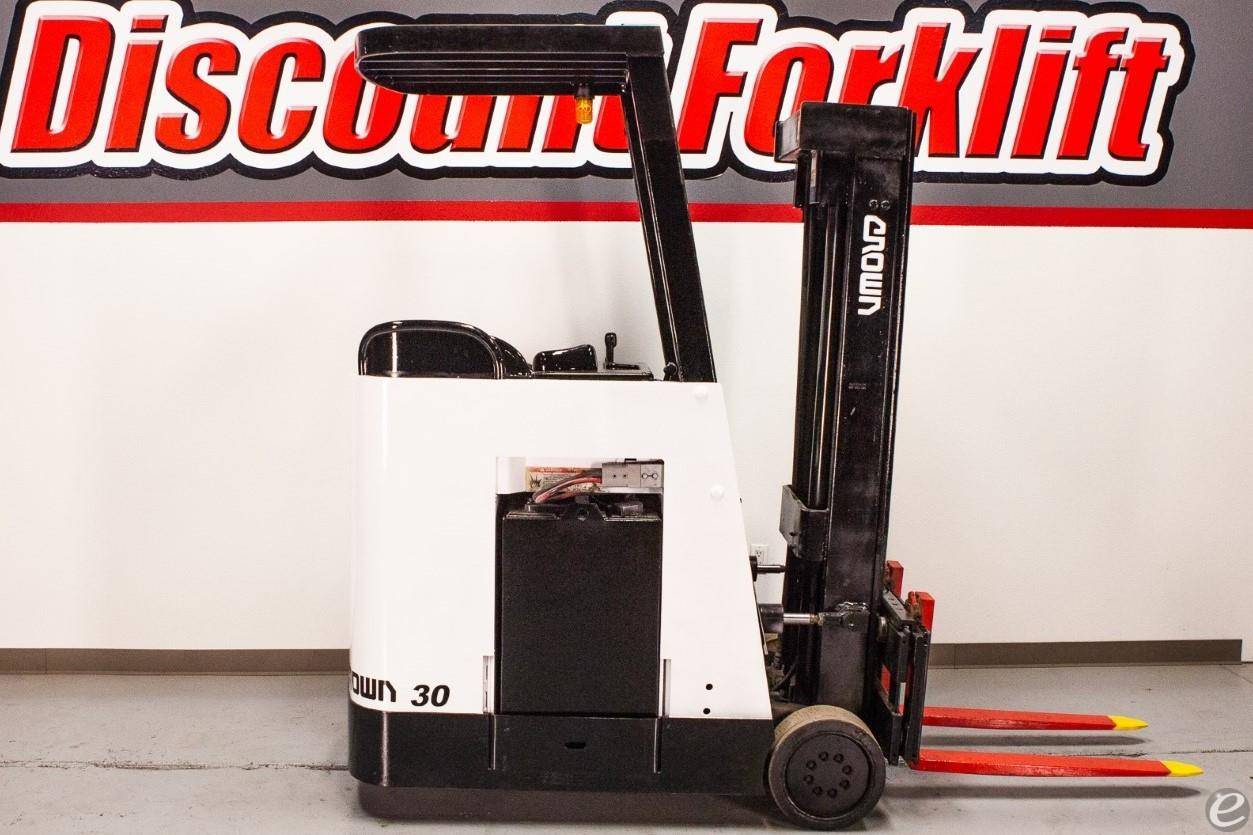 1990 Crown 30RCTT-S Electric Forkli...