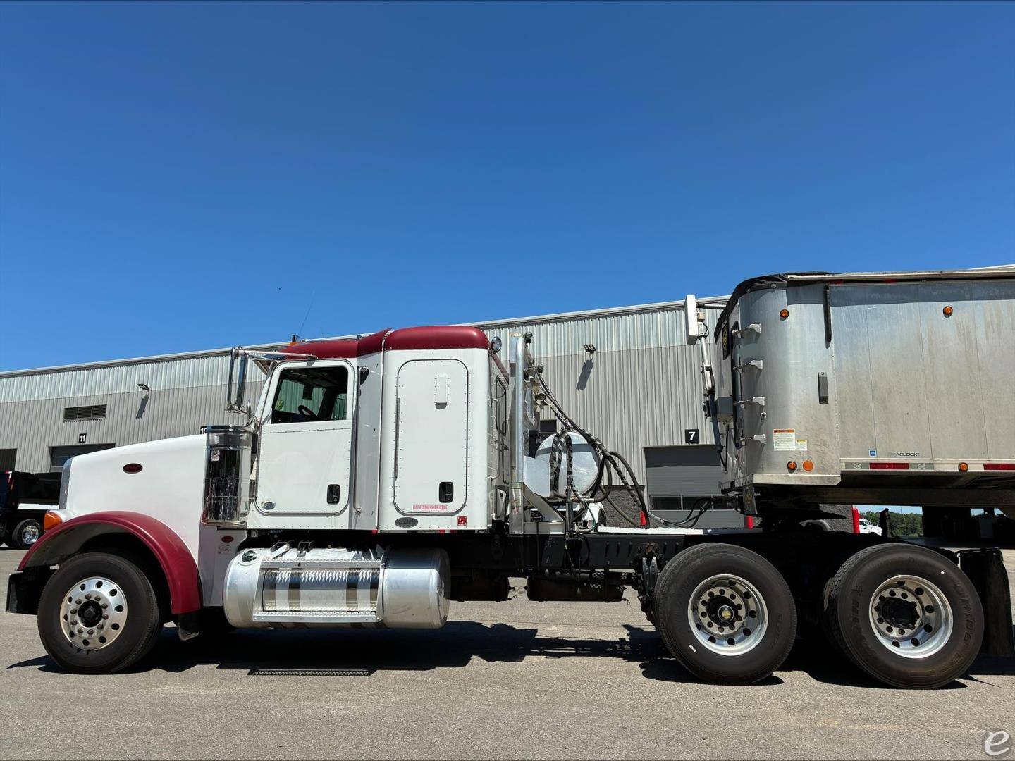 2011 Peterbilt 367