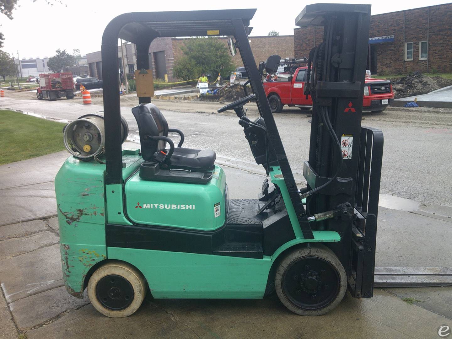 2002 Mitsubishi FGC25K