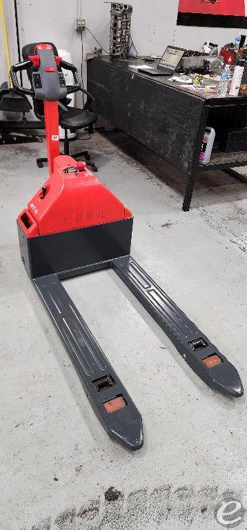 Linde MT15 Electric Pallet Jack