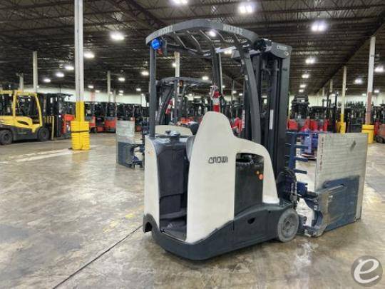 2023 Crown RC5735-35