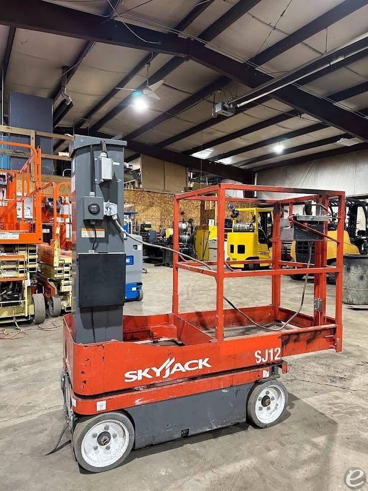2017 Skyjack SJ12