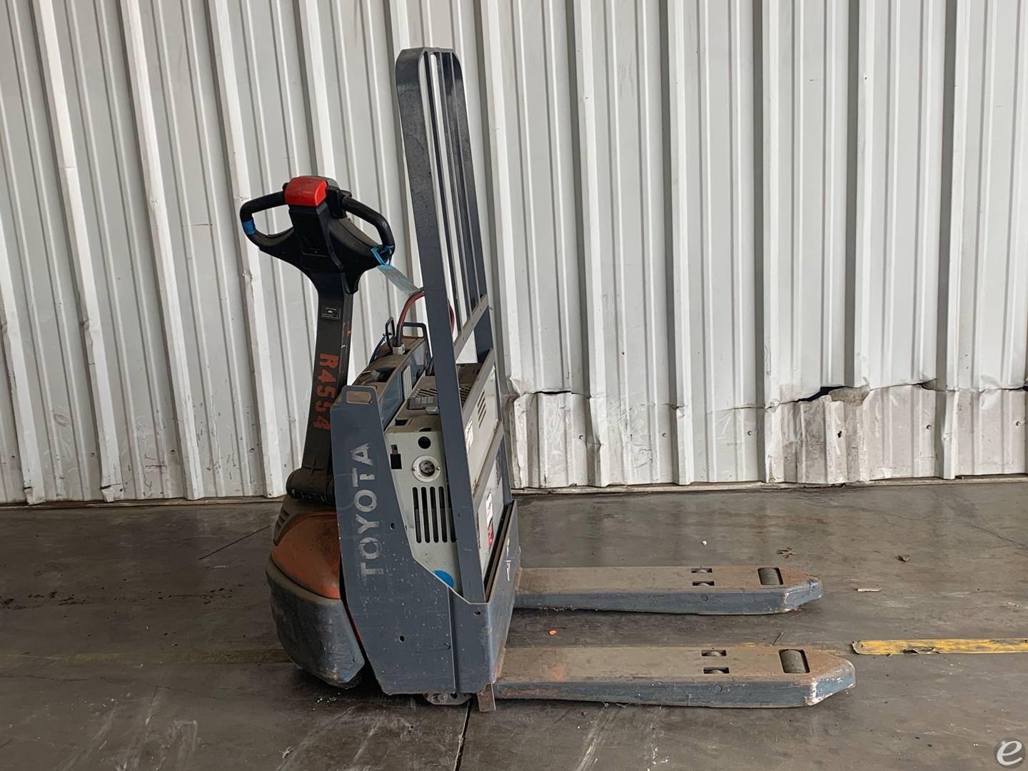 2017 Toyota 8HBW23 Electric Forklift - 123Forklift