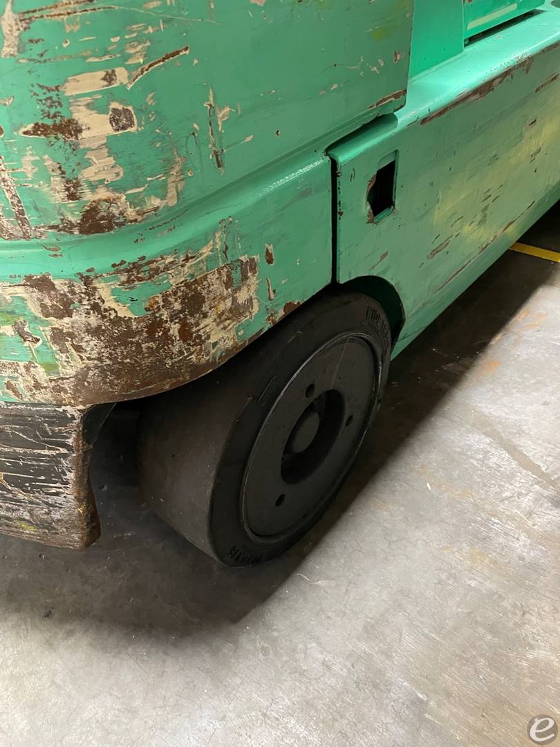 1998 Mitsubishi FGC70K