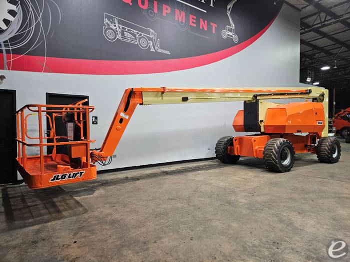 2012 JLG 800A
