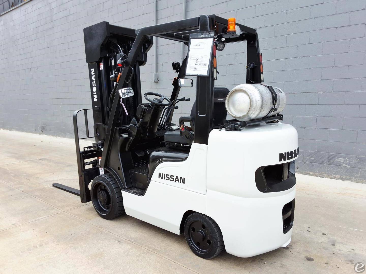 2004 Nissan MCUL02A33LV