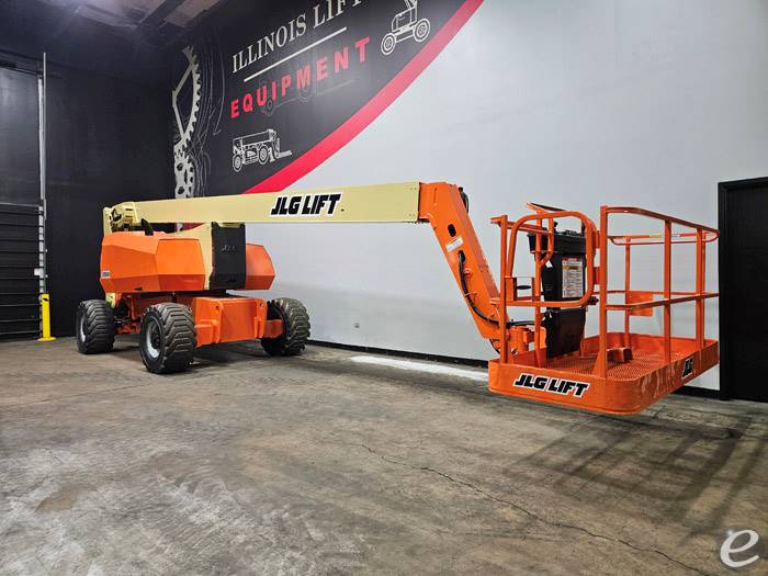 2012 JLG 800A