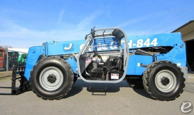 2014 Genie GTH844 Diesel Telehandlers - 123Forklift
