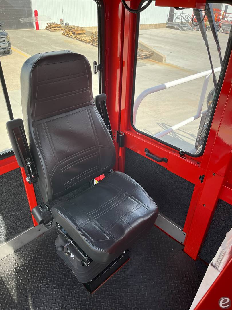 2025 Shuttlewagon SWX525