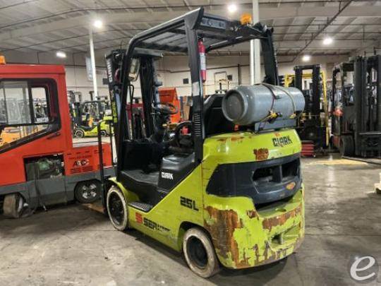 2023 Clark S25CL