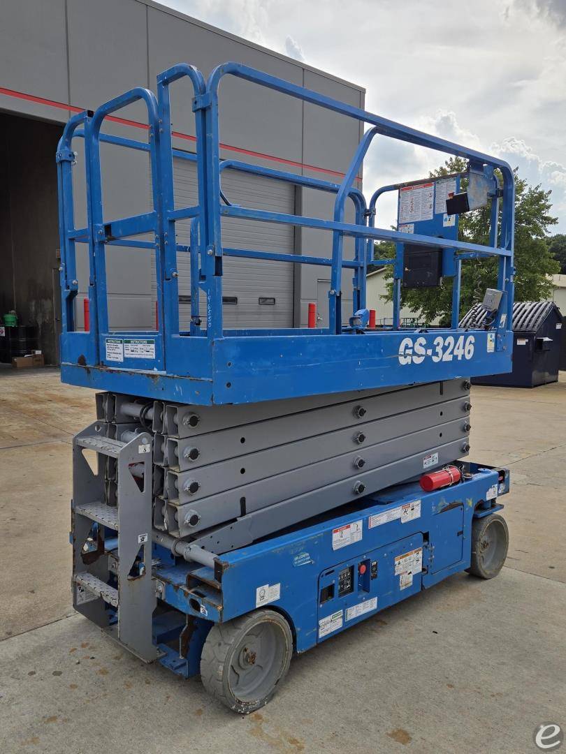 2018 Genie GS3246