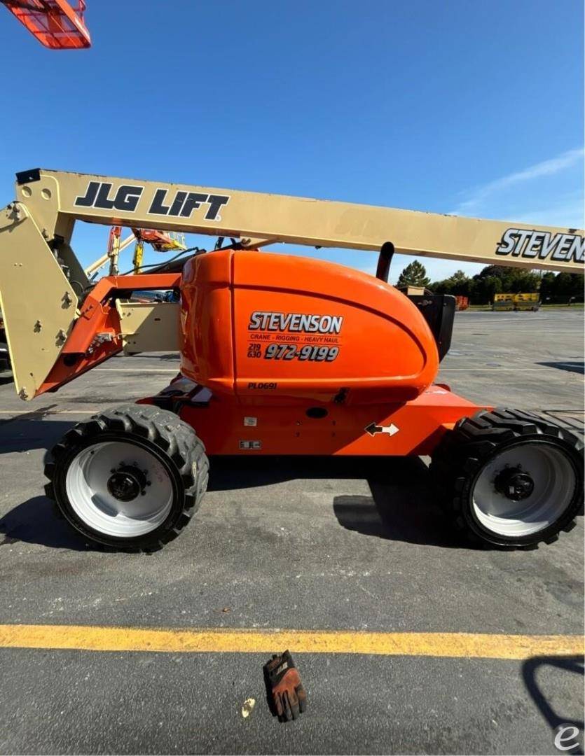 2014 JLG 600AJ