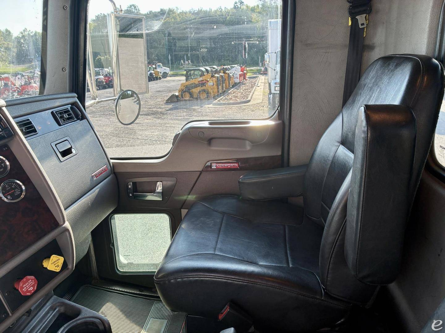 2020 Kenworth T370