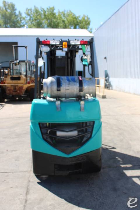 2013 Mitsubishi FGC25N