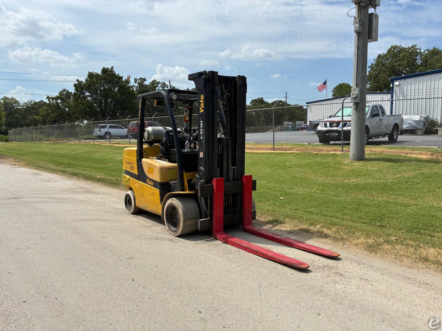 2014 Yale GLC120VXNGAE092
