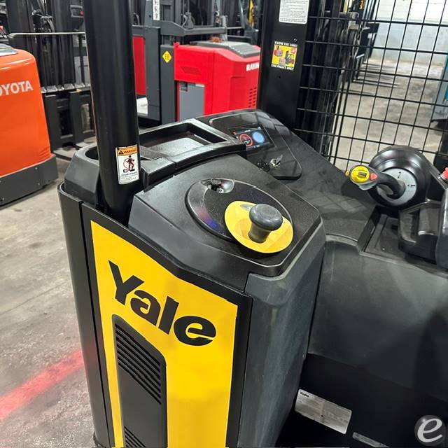 2022 Yale NR045EC