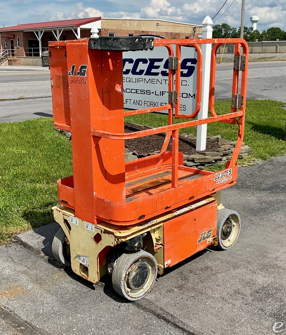2016 JLG 1230ES