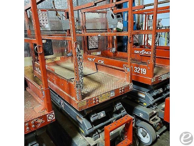 2015 Skyjack SJ-3219 Electric Scissor Lift - 123Forklift