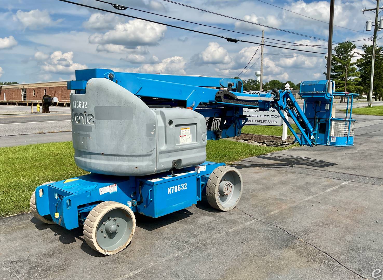 2013 Genie Z40/23NRJ