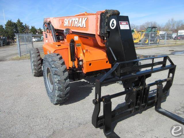 2016 JLG 6042