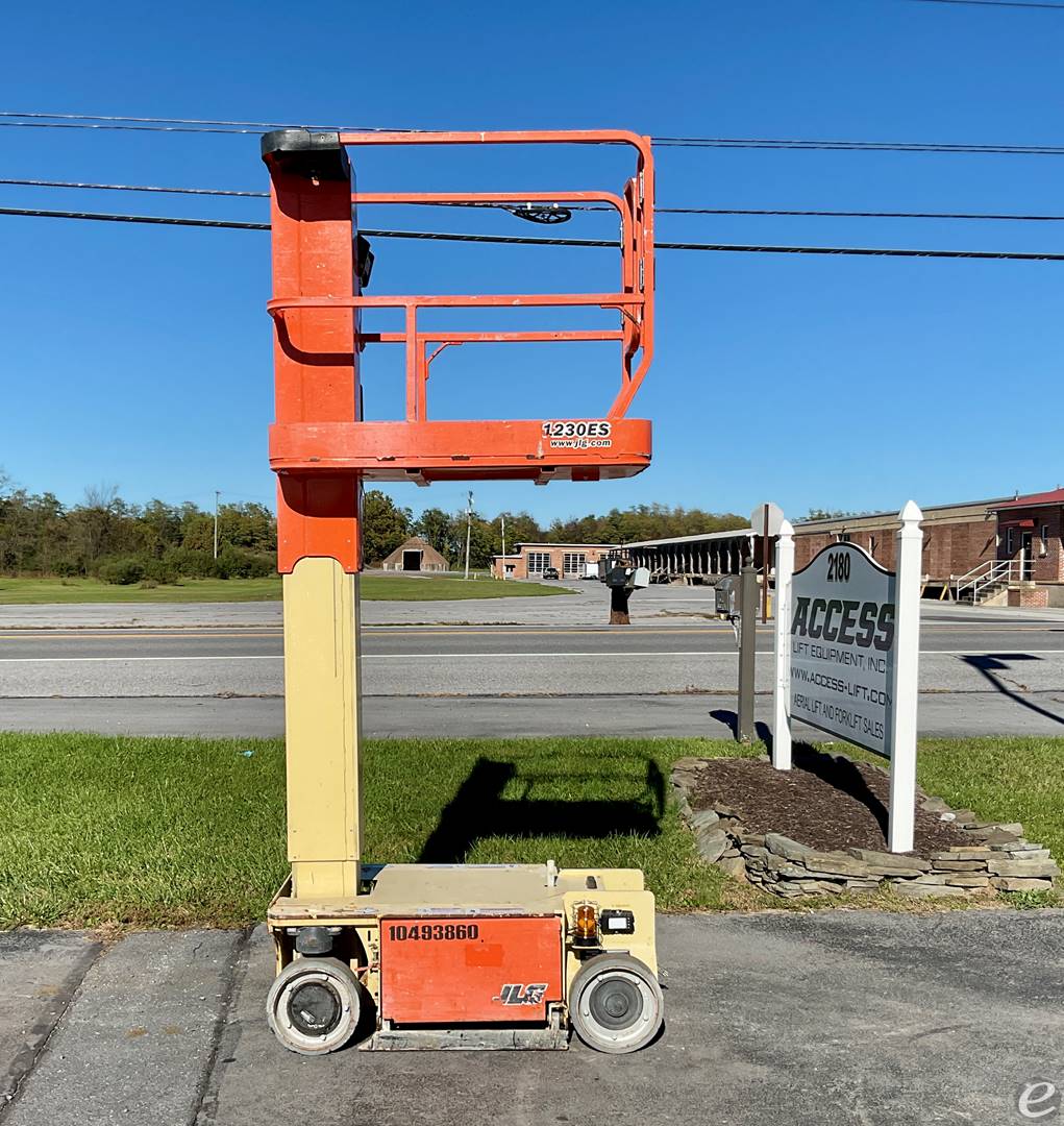 2016 JLG 1230ES