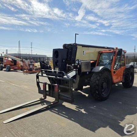 2019 JLG 1255
