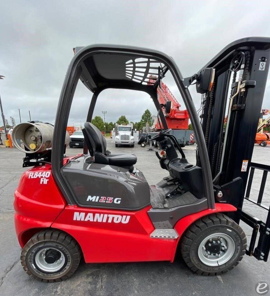 2023 Manitou MI25G