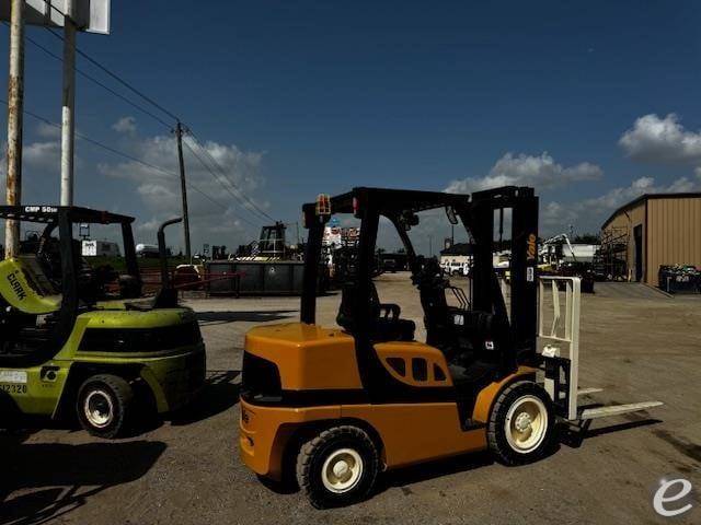 2015 Yale GDP060VX