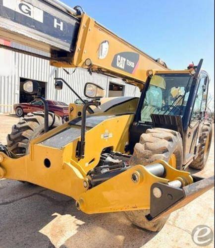 2019 Cat TL943D