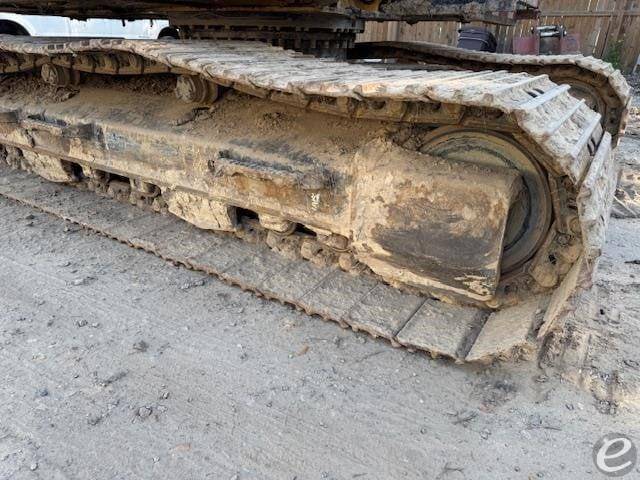 2019 Cat 320