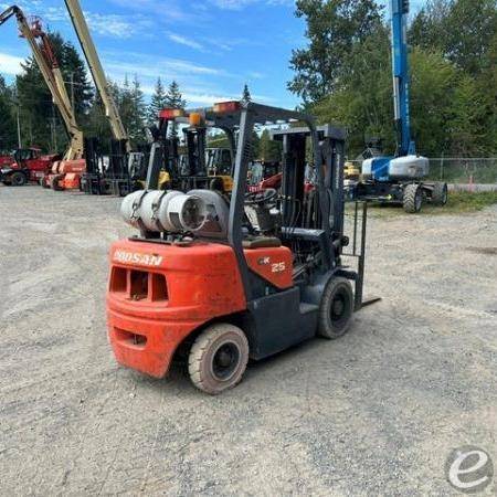 2017 Doosan G25G