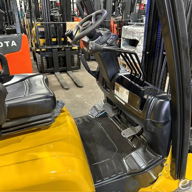 2023 Yale GLC050LX