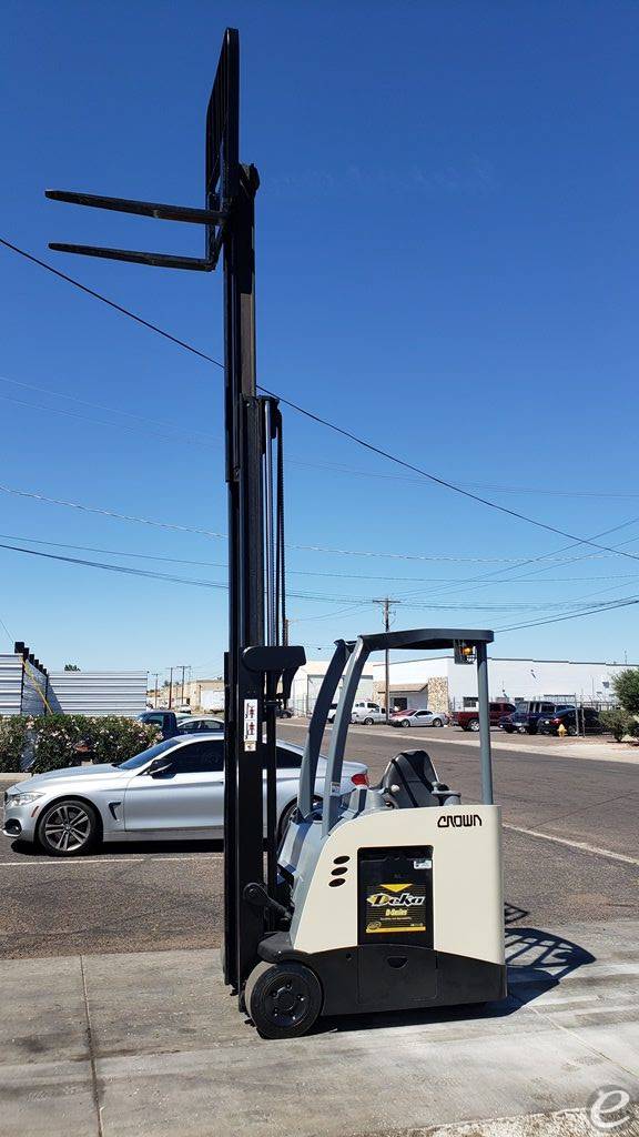 2013 Electric Crown RC553530TT190 Electric Stand Up End Control (Docker)